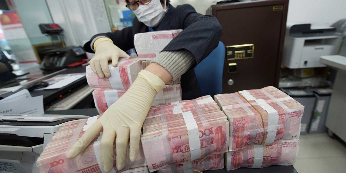 ¡Hasta el dinero está en cuarentena en China!