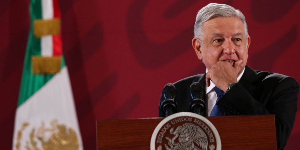 Cae aprobación de AMLO