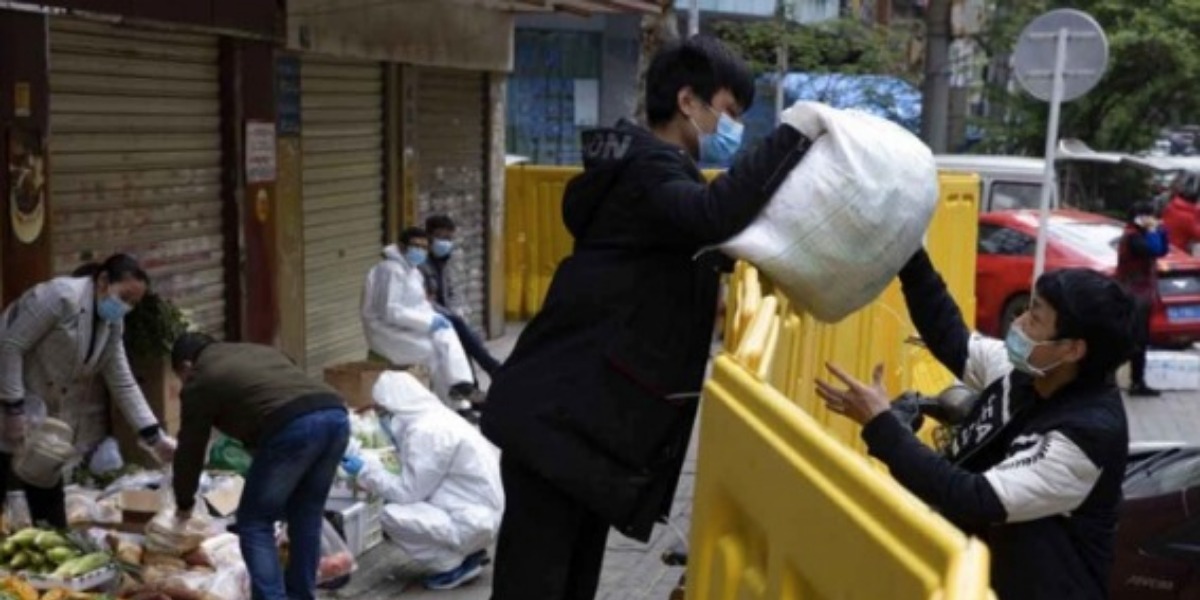 Las autoridades chinas informaron que este fin de semana se rendirá un homenaje nacional a todos los trabajadores de la salud