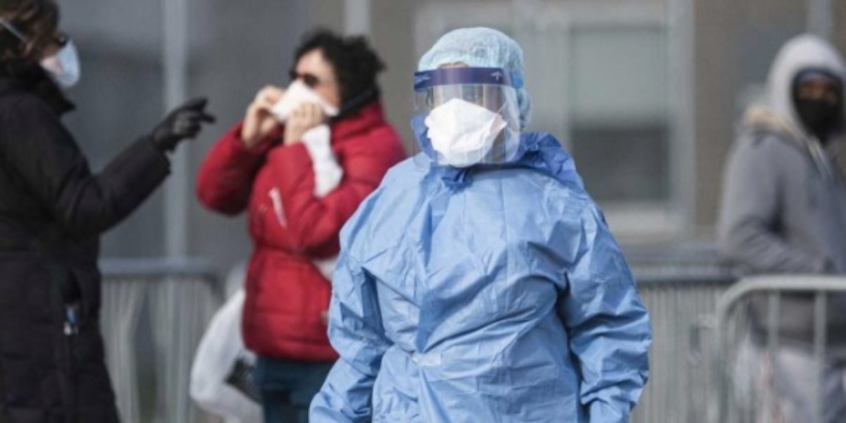 La doctora, de nombre Lorna Breen, de 49 años, lideraba un equipo de emergencias en un Hospital de Manhattan; murió este domingo.