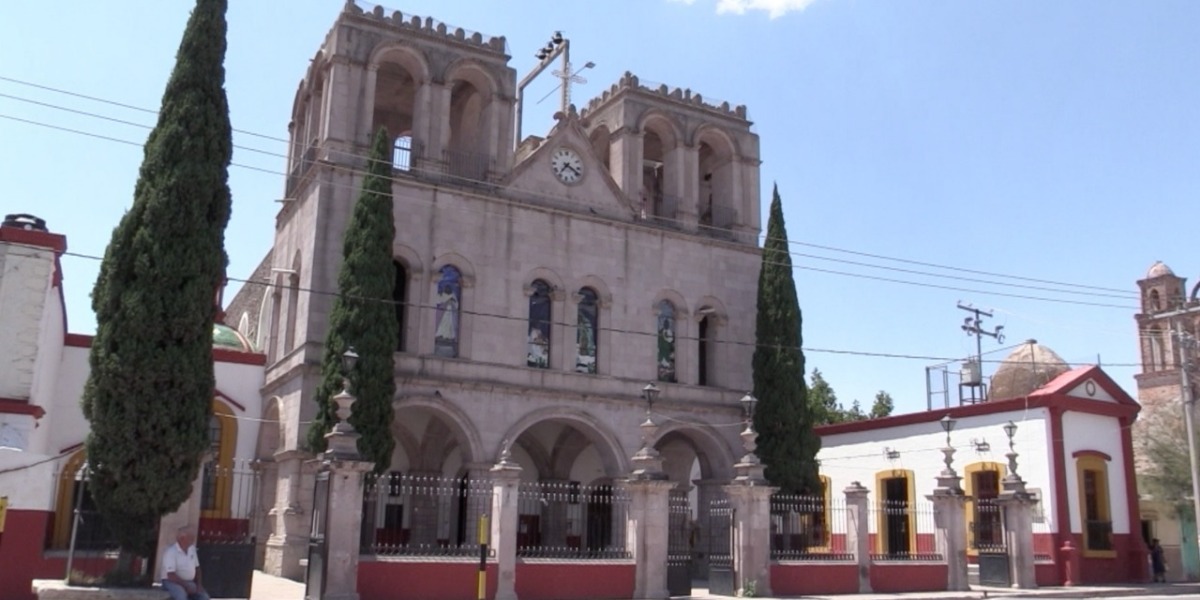 Por primera vez en 306 años realizan procesión del Santo Entierro a puerta cerrada