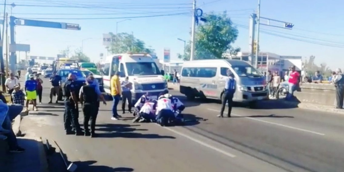 Un ciclista fue atropellado la mañana de este miércoles por un Atos y quedó gravemente herido en el bulevar Morelos esquina con Vasco de Quiroga.