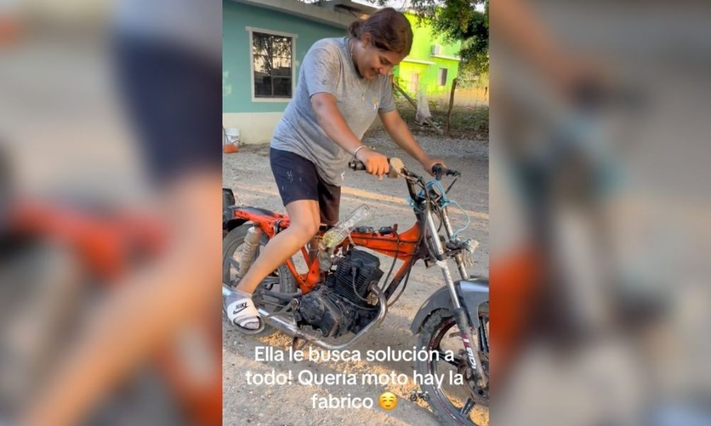 joven fabrica su motocicleta