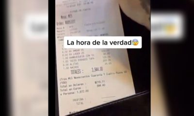 Se indigna porque le piden dividir la cuenta