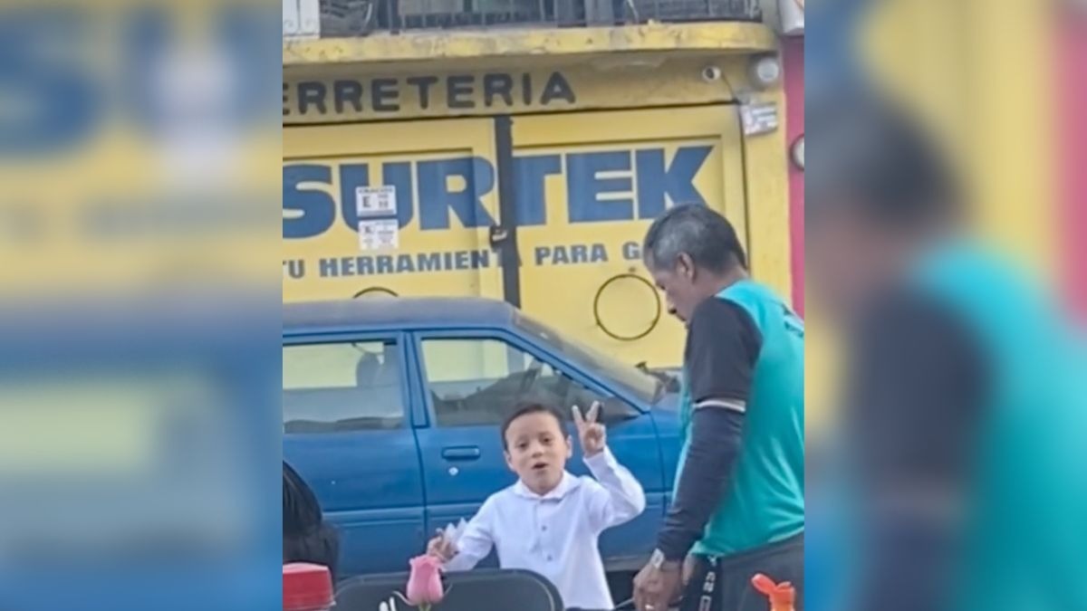 Niño canta a Peso Pluma