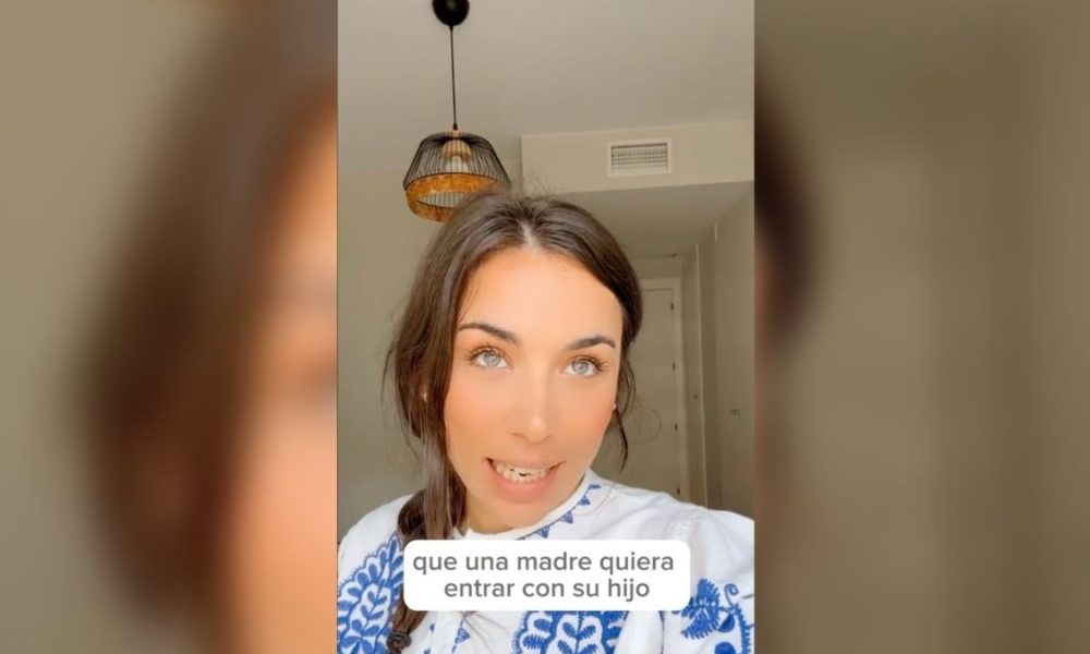 Mamá intenta entrar a entrevista laboral de su hijo